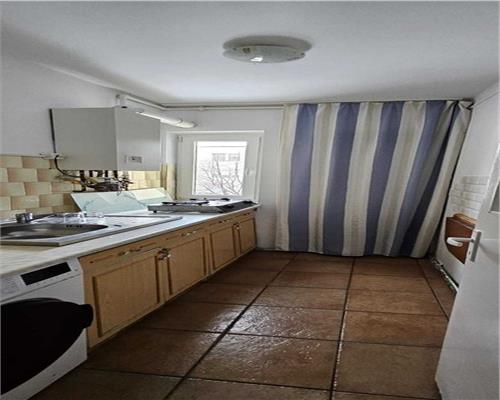 Apartament 2 camere central etaj 3