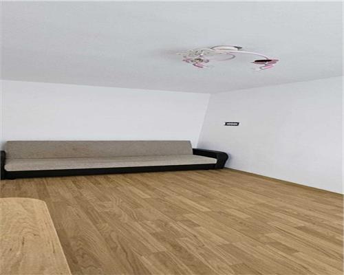 Apartament 2 camere central etaj 3