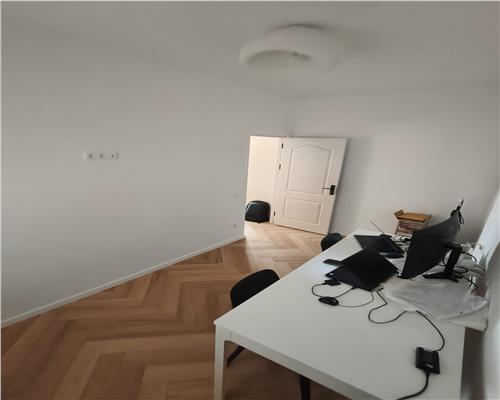 Apartament modern 3 camere etaj 1