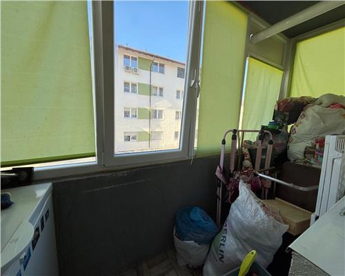 Apartament cu 2 camere etajul 1 cu balcon si parcare zona Arhitectilor