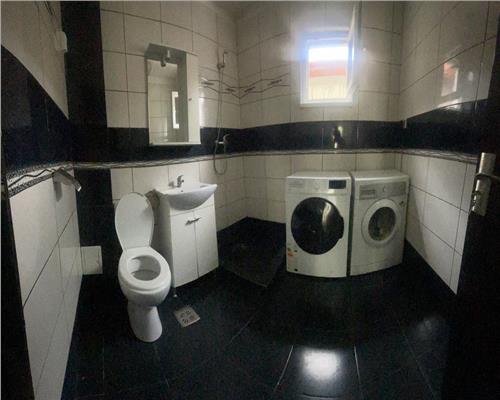 Casa cu 4 camere 3 bai si terasa in Sura Mare