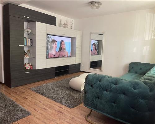 Casa cu 4 camere 3 bai si terasa in Sura Mare