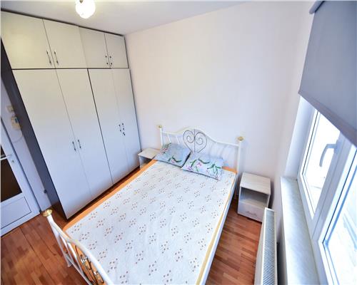 Apartament 3 camere 70 mp  Turnisor et 3  cu balcon 7 mp si pivnita de 16 mp