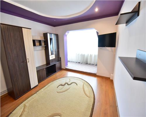 Apartament 3 camere 70 mp  Turnisor et 3  cu balcon 7 mp si pivnita de 16 mp