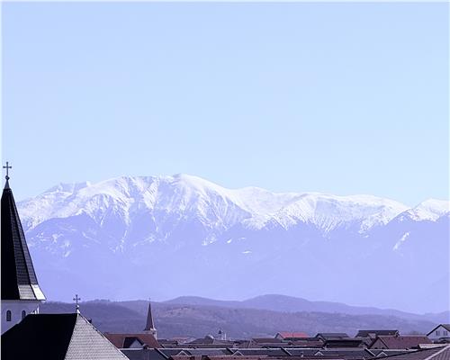 Apartament la cheie 155 mpu 3 camere 3 bai 2 parcari pe Octavian Goga