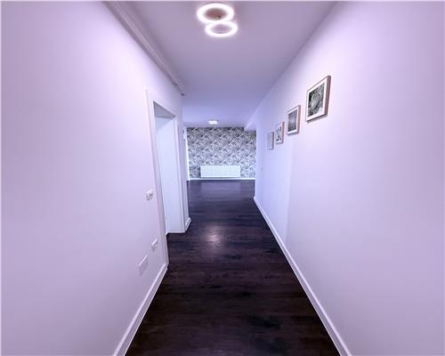 Apartament la cheie 155 mpu 3 camere 3 bai 2 parcari pe Octavian Goga
