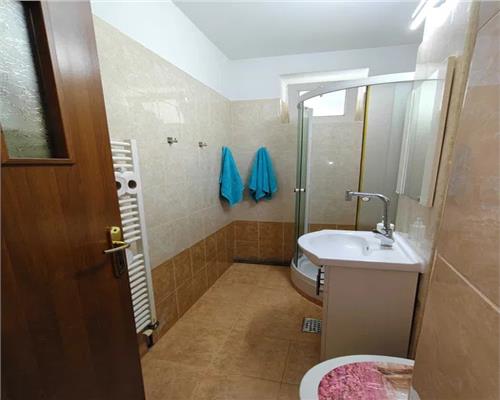 Apartament 2 camere zona Cedonia