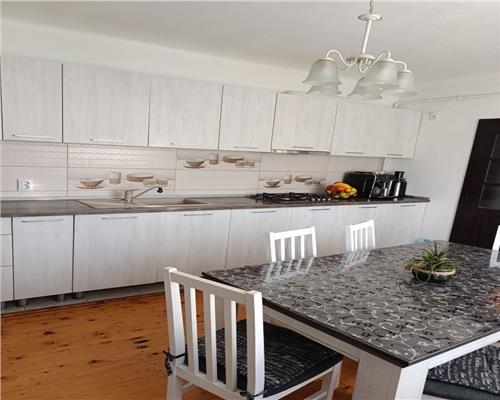 Apartament 3 camere in Cisnadie 100 mp utili si curte