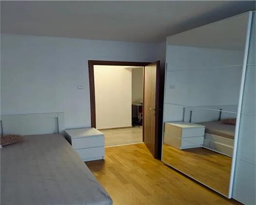Apartament 3 camere decomandat  zona Mihai Viteazu