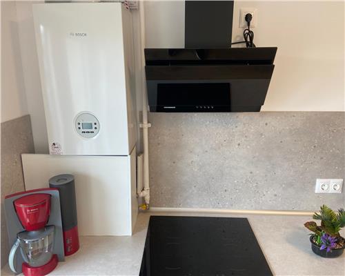 Apartament modern 3 camere balcon si loc parcare pe Doamna Stanca