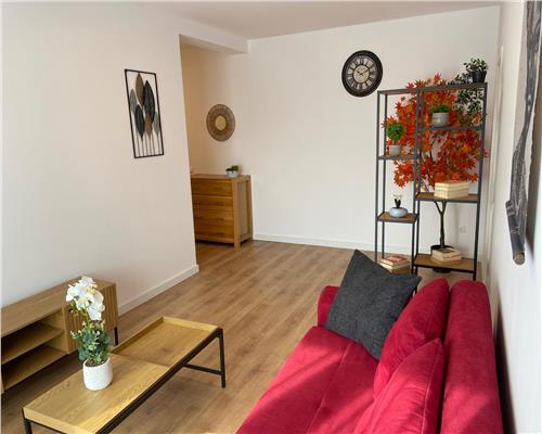 Apartament modern 3 camere balcon si loc parcare pe Doamna Stanca