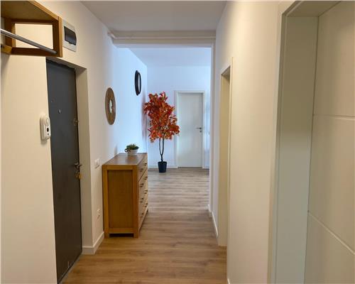 Apartament modern 3 camere balcon si loc parcare pe Doamna Stanca