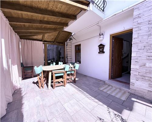 Casa moderna 3 camere 120 mpu 2 bai terasa zona centrala Sibiu