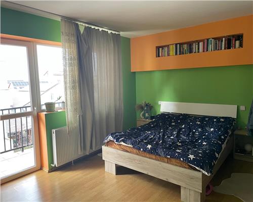 Apartament spatios cu 3 camere 2 balcoane si parcare Calea Turnisorului