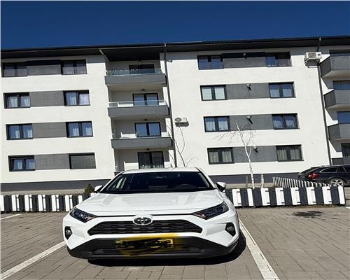 Apartament mobilat 2 camere balcon pod spatios si parcare