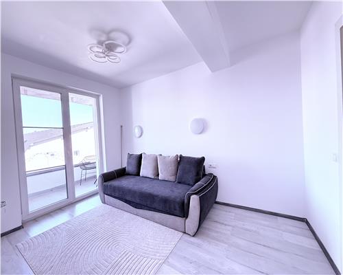 Apartament mobilat 2 camere balcon pod spatios si parcare