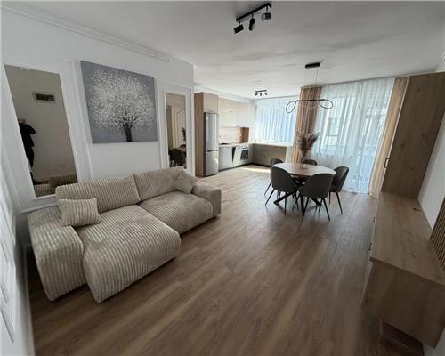 Apartament 3 camere etaj 1 cu 2 bai si 2 balcoane