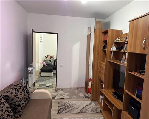 Apartament mobilat cu 3 camere balcon parcare in Arhitectilor