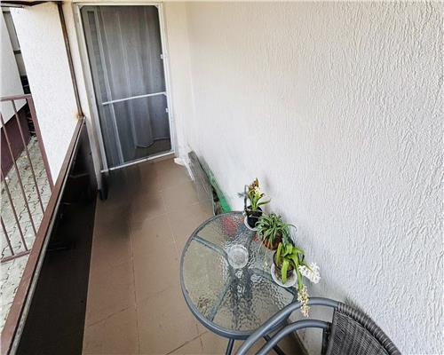 Apartament mobilat cu 3 camere balcon parcare in Arhitectilor